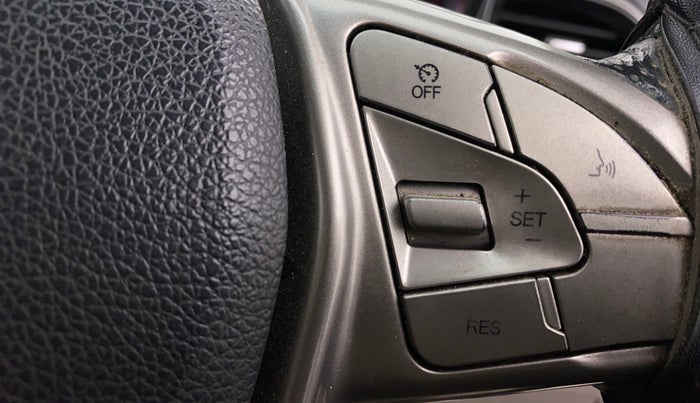 2021 Mahindra XUV300 W8 (O) 1.2 PETROL AMT, Petrol, Automatic, 57,357 km, Adaptive Cruise Control