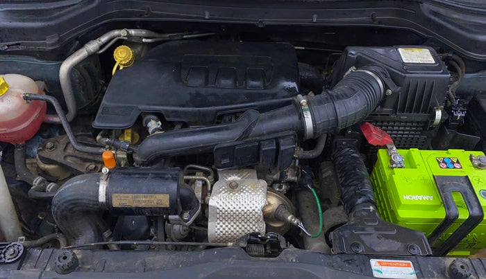 2021 Mahindra XUV300 W8 (O) 1.2 PETROL AMT, Petrol, Automatic, 57,357 km, Engine View