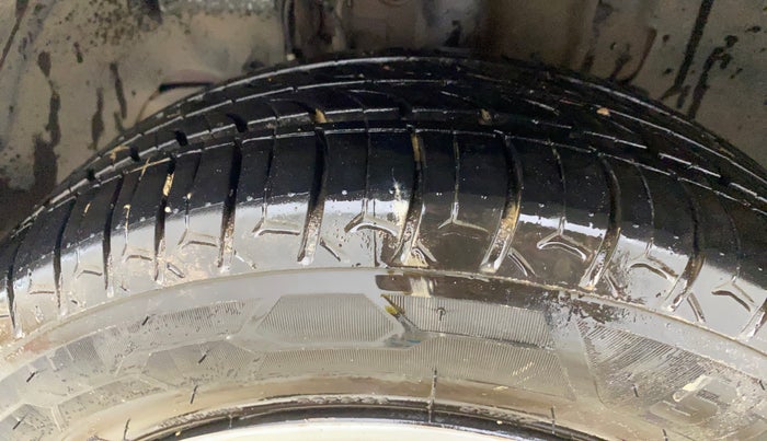 2022 Tata TIGOR XZ PLUS CNG, CNG, Manual, 1,00,060 km, Left Front Tyre Tread