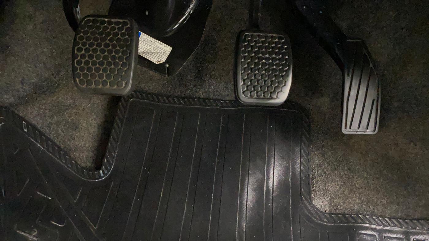 2014 Maruti Alto K10 VXI, Petrol, Manual, 44,648 km, Pedals