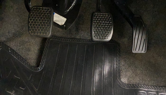 2014 Maruti Alto K10 VXI, Petrol, Manual, 44,648 km, Pedals