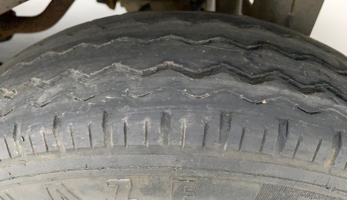 2019 Maruti Eeco 5 STR WITH A/C+HTR, Petrol, Manual, 34,097 km, Left Rear Tyre Tread