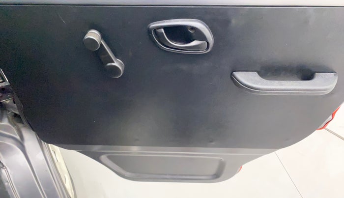2019 Maruti Eeco 5 STR WITH A/C+HTR, Petrol, Manual, 34,097 km, Driver Side Door Panels Control