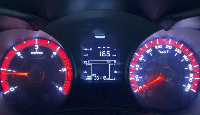 2021 Mahindra XUV300 W6 1.5 DIESEL, Diesel, Manual, 36,372 km, Odometer Image