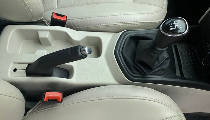 2021 Mahindra XUV300 W6 1.5 DIESEL, Diesel, Manual, 36,372 km, Gear Lever