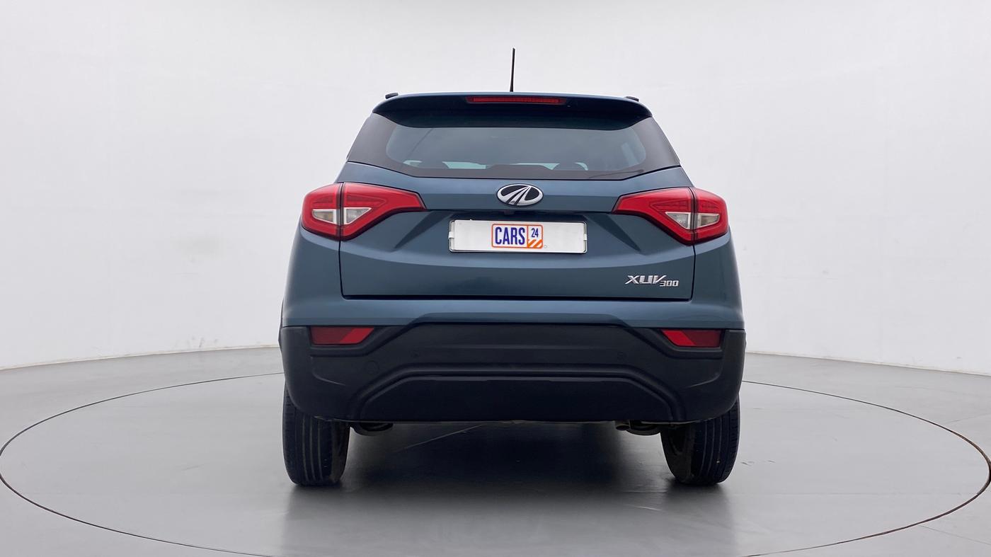 2021 Mahindra XUV300 W6 1.5 DIESEL, Diesel, Manual, 36,372 km, Back/Rear