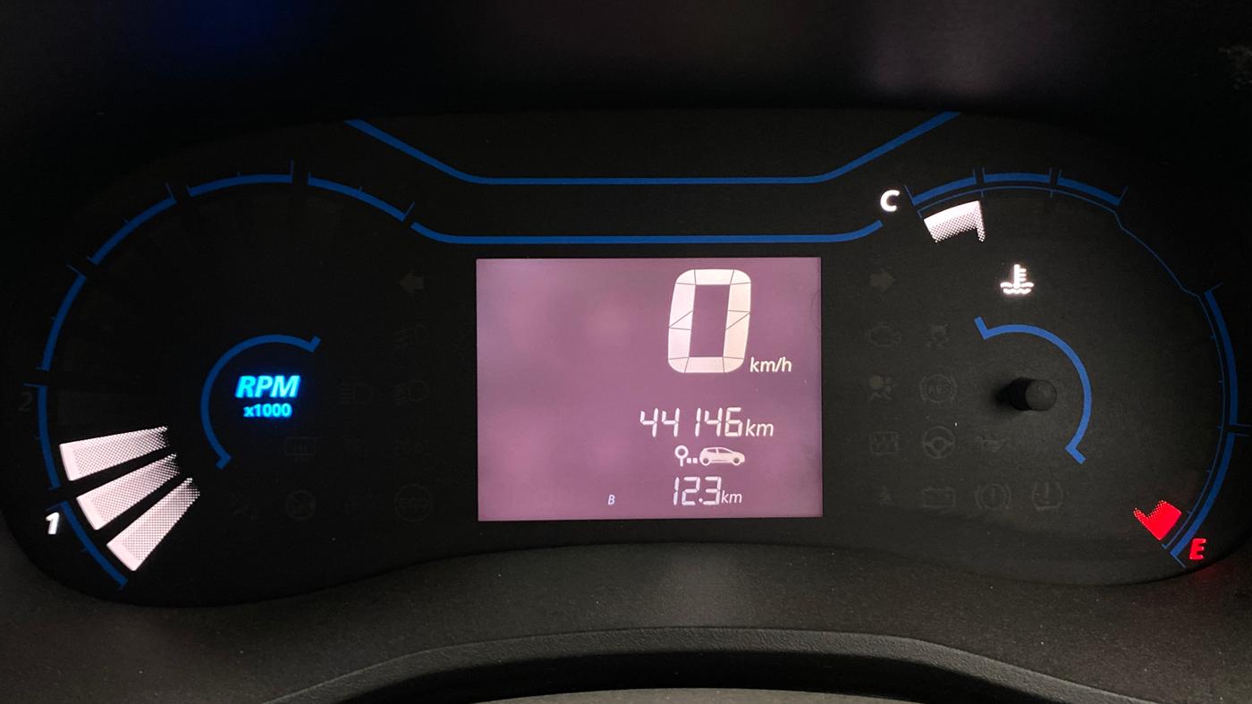 2021 Renault Kwid RXT 1.0 (O), Petrol, Manual, 44,135 km, Odometer Image