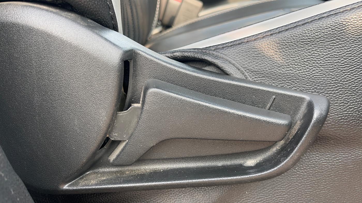 2022 Maruti S PRESSO VXI (O), Petrol, Manual, 15,424 km, Driver Side Adjustment Panel