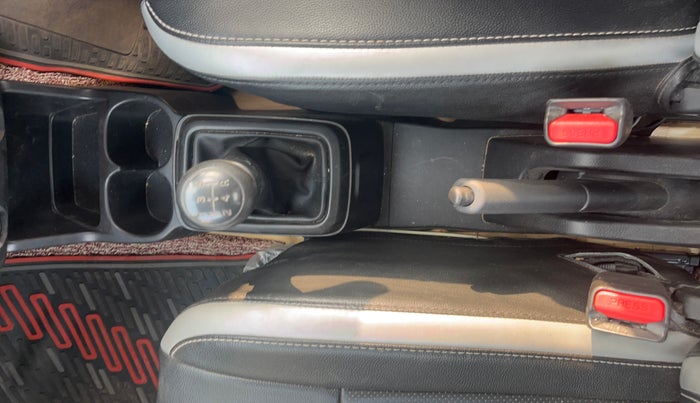 2022 Maruti S PRESSO VXI (O), Petrol, Manual, 15,424 km, Gear Lever