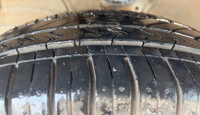 2022 Maruti S PRESSO VXI (O), Petrol, Manual, 15,424 km, Left Front Tyre Tread