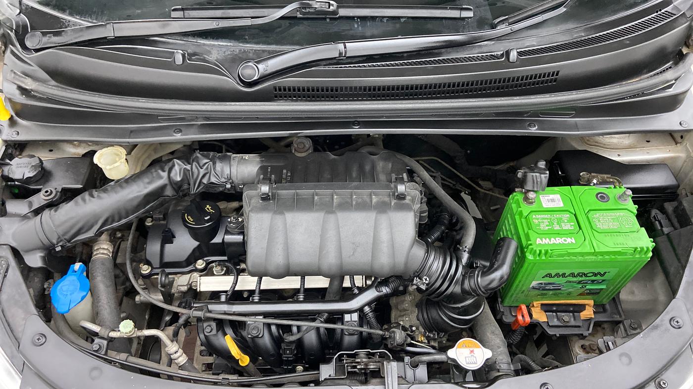 2013 Hyundai i10 SPORTZ 1.2 AT KAPPA2, Petrol, Automatic, 39,640 km, Engine Bonet View