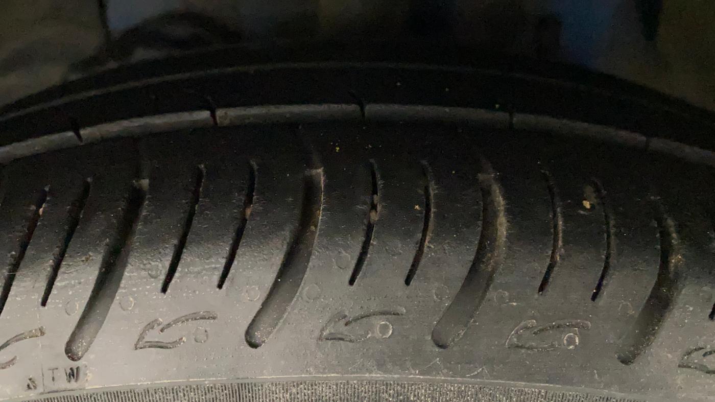 2015 Tata Zest XMS PETROL, Petrol, Manual, 75,916 km, Left Front Tyre Tread