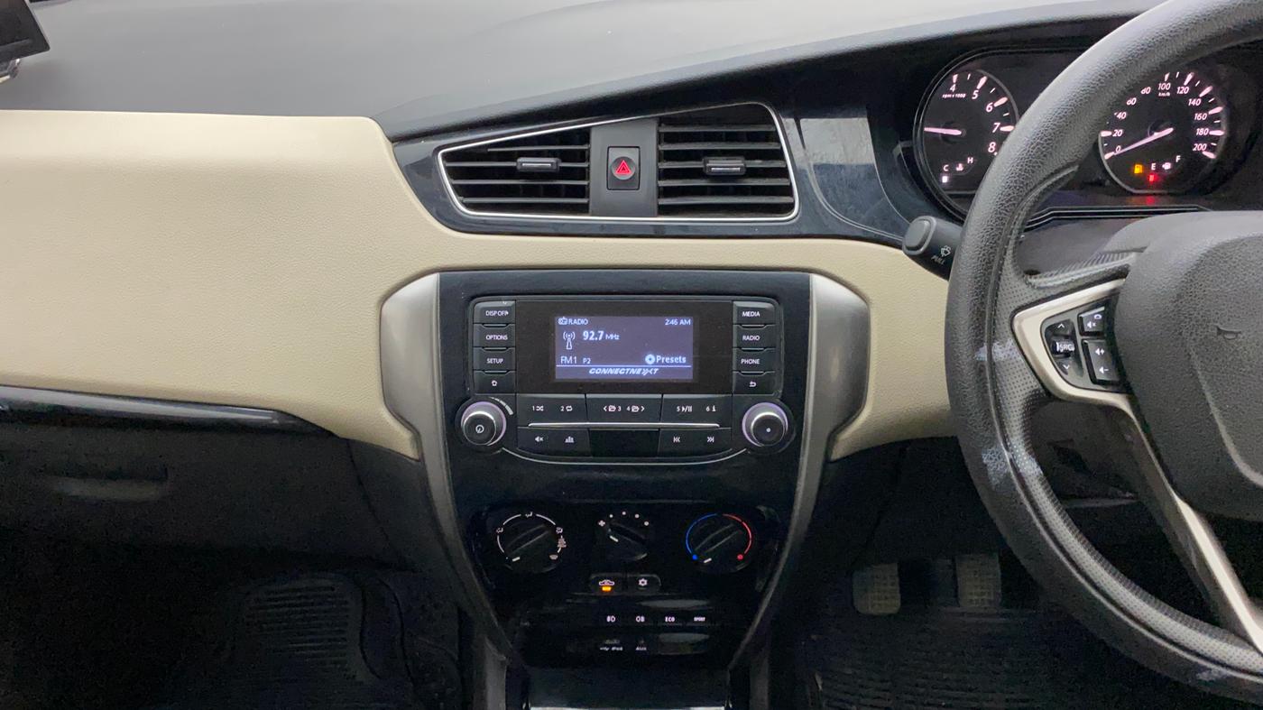 2015 Tata Zest XMS PETROL, Petrol, Manual, 75,916 km, Air Conditioner
