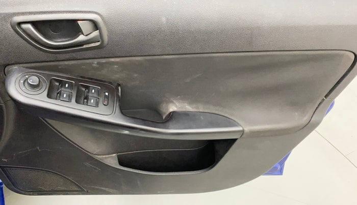 2015 Tata Zest XMS PETROL, Petrol, Manual, 75,916 km, Driver Side Door Panels Control