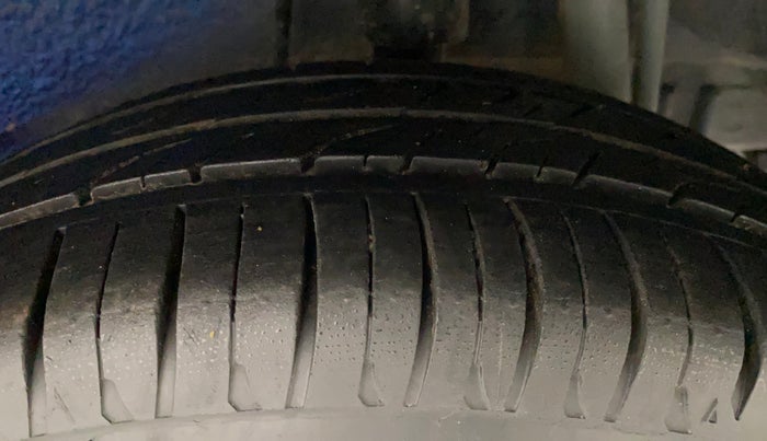 2015 Tata Zest XMS PETROL, Petrol, Manual, 75,916 km, Left Rear Tyre Tread