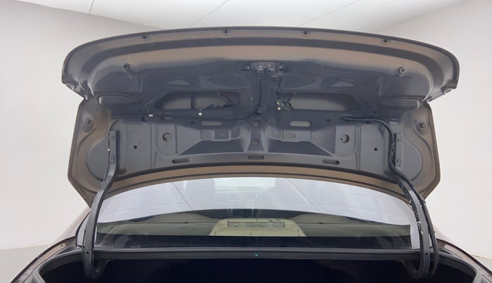 2015 Maruti Ciaz  ZDI SHVS, Diesel, Manual, 1,23,834 km, Boot Door Open
