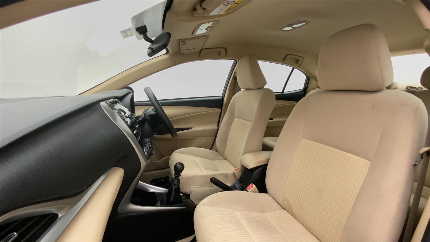 2018 Toyota YARIS J MT, Petrol, Manual, 28,753 km, Right Side Front Door Cabin