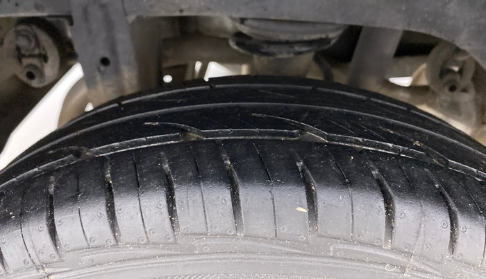 2010 Maruti Alto LXI, Petrol, Manual, 79,130 km, Right Rear Tyre Tread