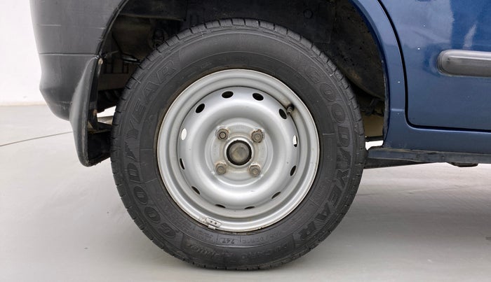 2010 Maruti Alto LXI, Petrol, Manual, 79,130 km, Right Rear Wheel