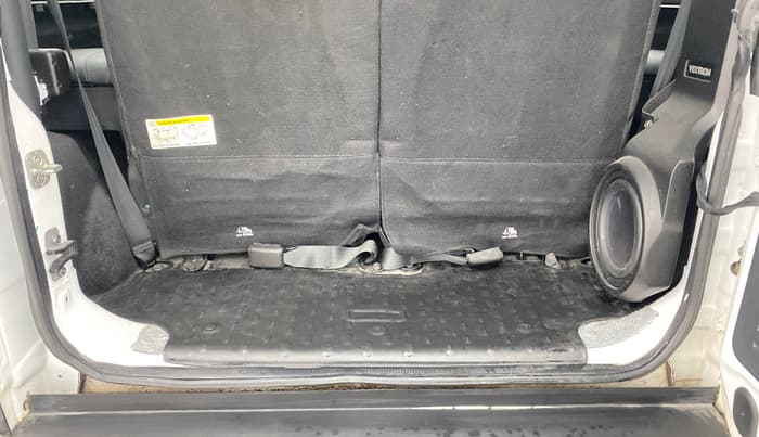 2023 Mahindra Thar LX P 2WD AT HT, Petrol, Automatic, 30,257 km, Boot Inside