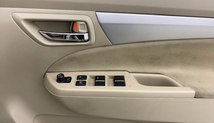 2015 Maruti Ertiga ZXI+, Petrol, Manual, 42,130 km, Driver Side Door Panels Control