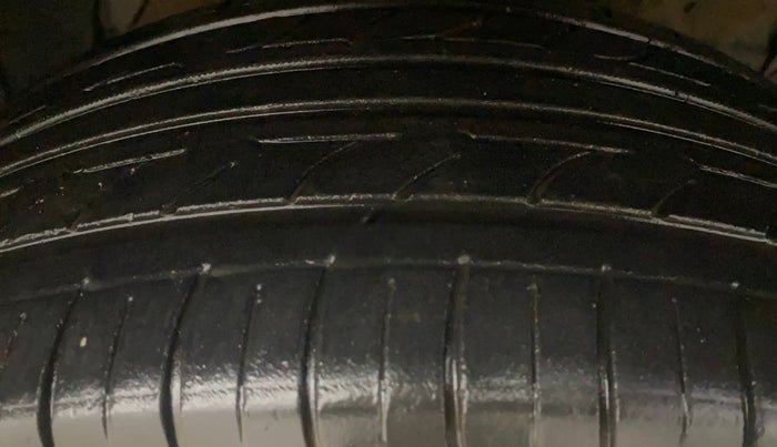 2021 Toyota URBAN CRUISER HIGH GRADE MT, Petrol, Manual, 40,561 km, Right Front Tyre Tread