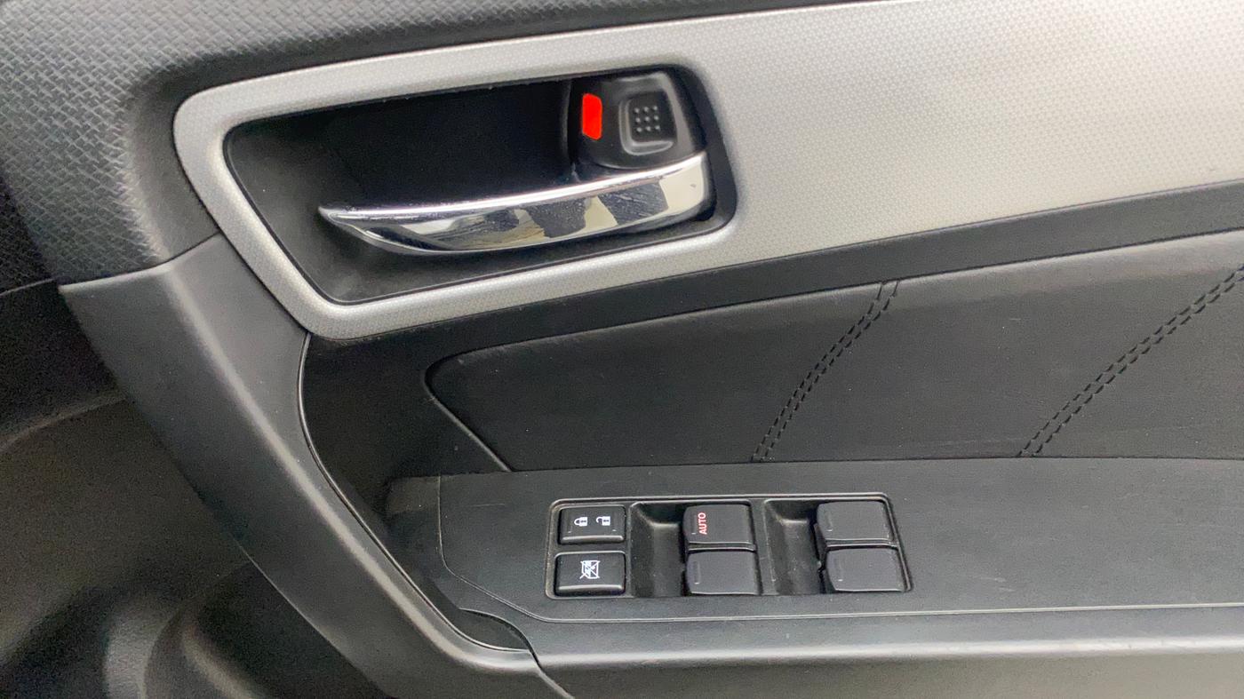 2021 Toyota URBAN CRUISER HIGH GRADE MT, Petrol, Manual, 40,561 km, Driver Side Door Panels Control