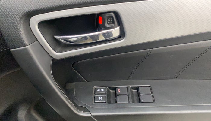 2021 Toyota URBAN CRUISER HIGH GRADE MT, Petrol, Manual, 40,561 km, Driver Side Door Panels Control