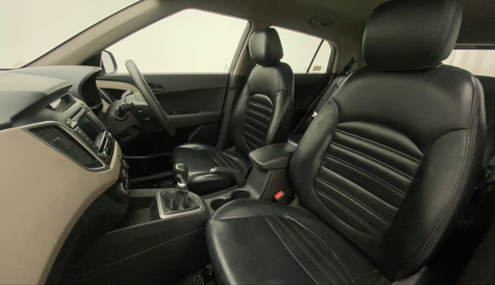 2017 Hyundai Creta E PLUS 1.6 PETROL, Petrol, Manual, 77,926 km, Right Side Front Door Cabin