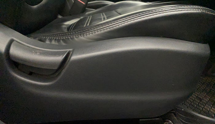 2017 Hyundai Creta E PLUS 1.6 PETROL, Petrol, Manual, 77,926 km, Driver Side Adjustment Panel