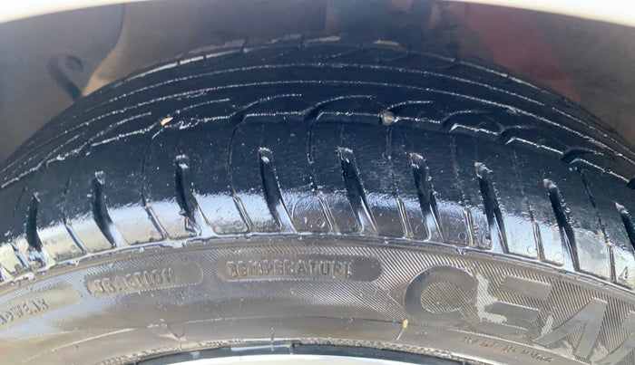 2018 Hyundai Grand i10 SPORTZ AT 1.2 KAPPA VTVT, Petrol, Automatic, 52,711 km, Left Front Tyre Tread