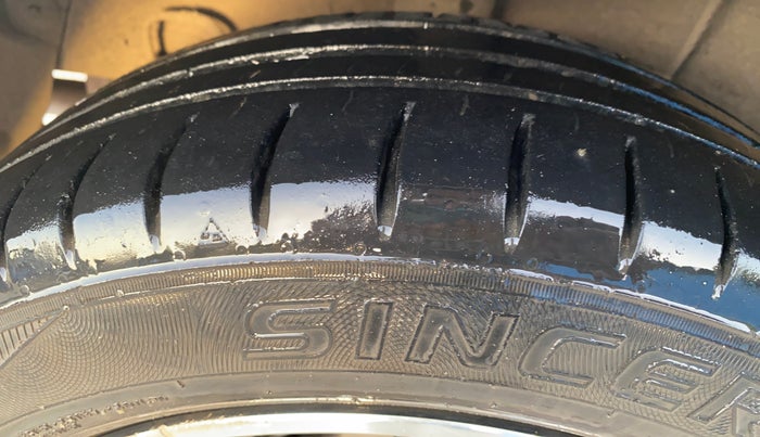 2018 Hyundai Grand i10 SPORTZ AT 1.2 KAPPA VTVT, Petrol, Automatic, 52,711 km, Right Rear Tyre Tread