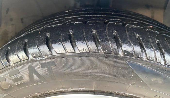 2018 Hyundai Grand i10 SPORTZ AT 1.2 KAPPA VTVT, Petrol, Automatic, 52,711 km, Right Front Tyre Tread