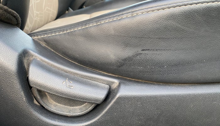 2018 Hyundai Grand i10 SPORTZ AT 1.2 KAPPA VTVT, Petrol, Automatic, 52,711 km, Driver Side Adjustment Panel