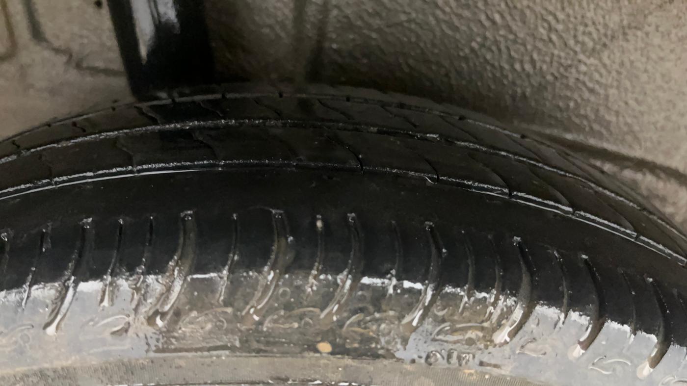 2023 Maruti New Wagon-R VXI CNG 1.0, CNG, Manual, 34,032 km, Right Rear Tyre Tread