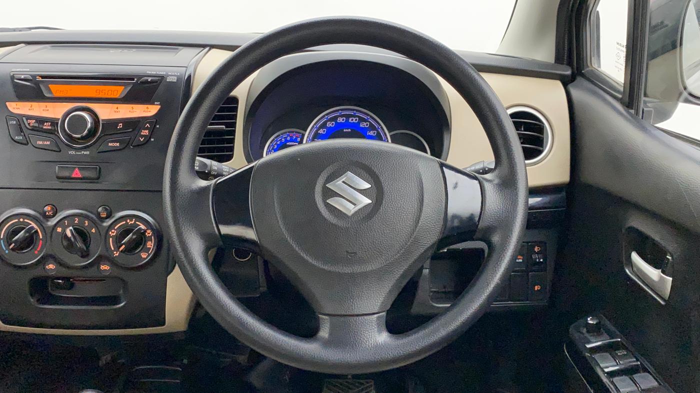 2017 Maruti Wagon R 1.0 VXI AMT, Petrol, Automatic, 21,156 km, Steering Wheel Close Up