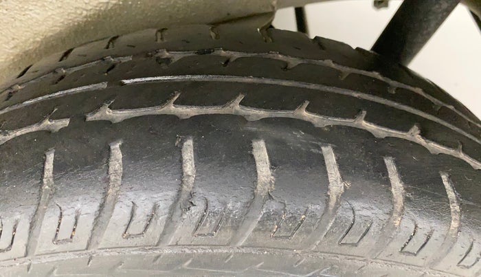 2017 Maruti Wagon R 1.0 VXI AMT, Petrol, Automatic, 21,156 km, Left Rear Tyre Tread