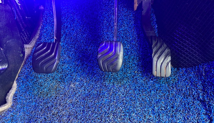 2019 Renault Kwid CLIMBER 1.0, Petrol, Manual, 77,241 km, Pedals