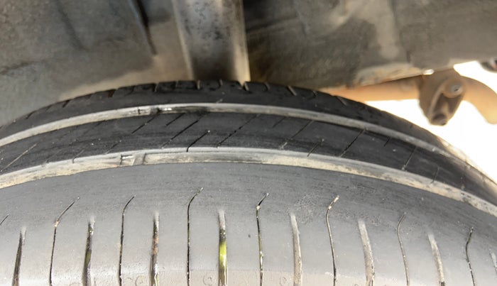 2019 Renault Kwid CLIMBER 1.0, Petrol, Manual, 77,241 km, Left Rear Tyre Tread