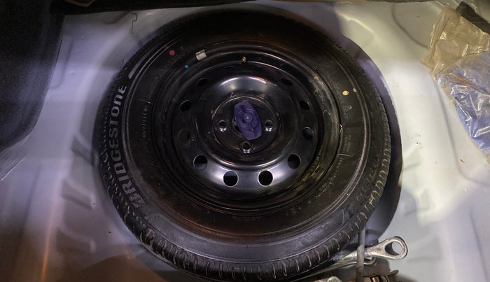 2018 Maruti Dzire VXI, Petrol, Manual, 32,318 km, Spare Tyre