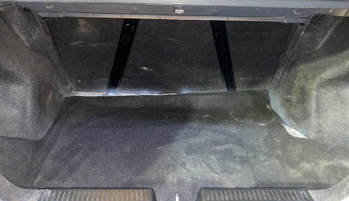 2018 Maruti Dzire VXI, Petrol, Manual, 32,318 km, Boot Inside