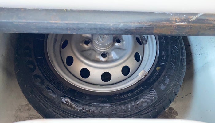 2015 Hyundai Eon D-LITE+, CNG, Manual, 1,10,658 km, Spare Tyre