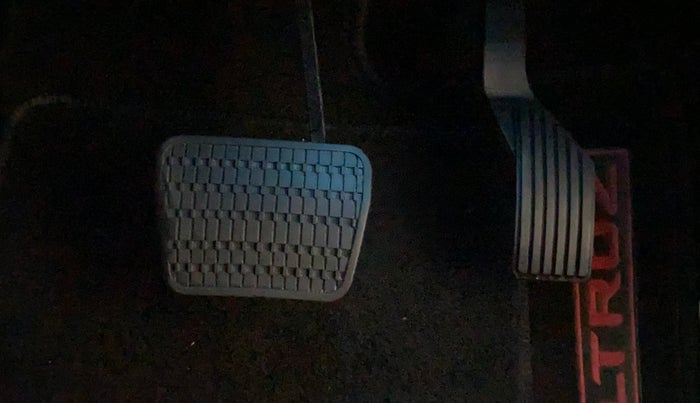 2022 Tata ALTROZ XZA, Petrol, Automatic, 16,291 km, Pedals