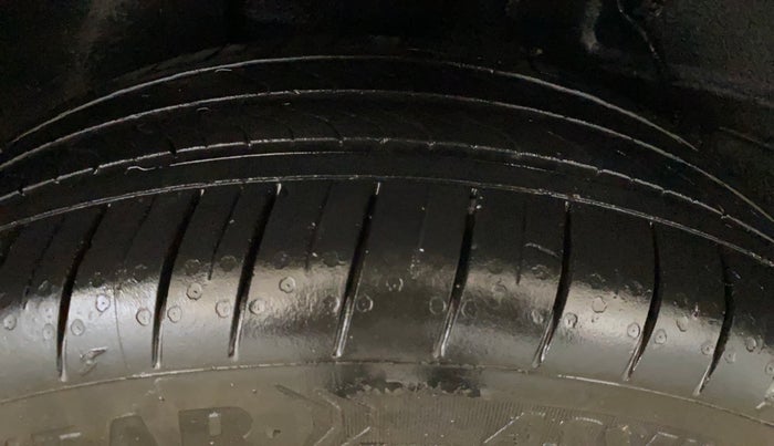 2022 Tata ALTROZ XZA, Petrol, Automatic, 16,291 km, Right Rear Tyre Tread