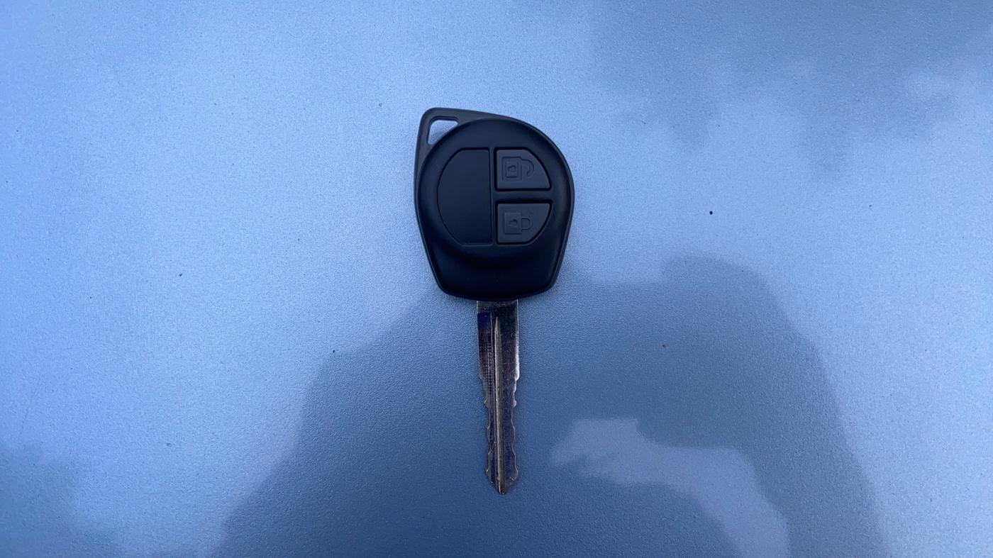 2013 Maruti Swift Dzire VXI, Petrol, Manual, 75,950 km, Key Close Up
