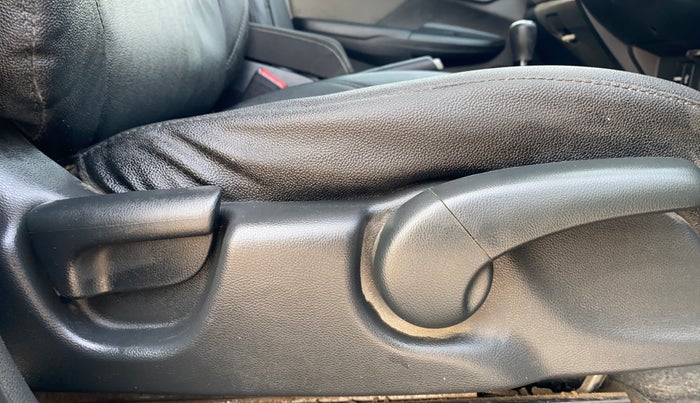 2018 Honda WR-V 1.2L I-VTEC VX MT, Petrol, Manual, 34,229 km, Driver Side Adjustment Panel