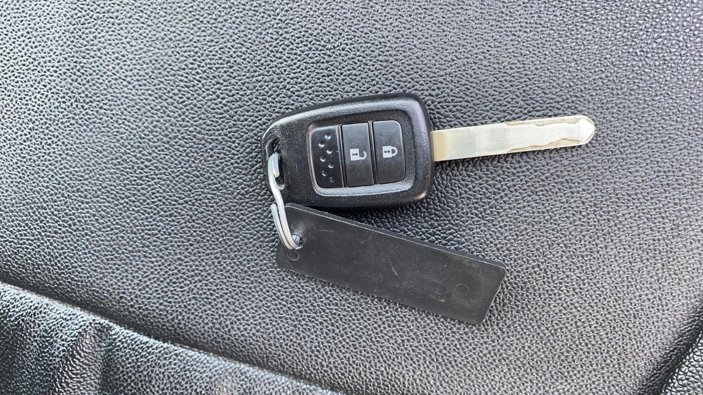2018 Honda WR-V 1.2L I-VTEC VX MT, Petrol, Manual, 34,268 km, Key Close Up
