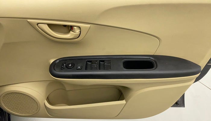 2017 Honda Amaze 1.2 S (O) MT I VTEC, Petrol, Manual, 27,862 km, Driver Side Door Panels Control