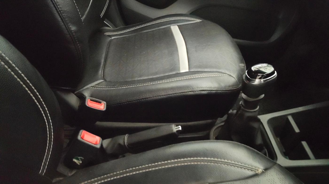 2019 Renault Kwid RXT 1.0 (O), Petrol, Manual, 38,511 km, Gear Lever