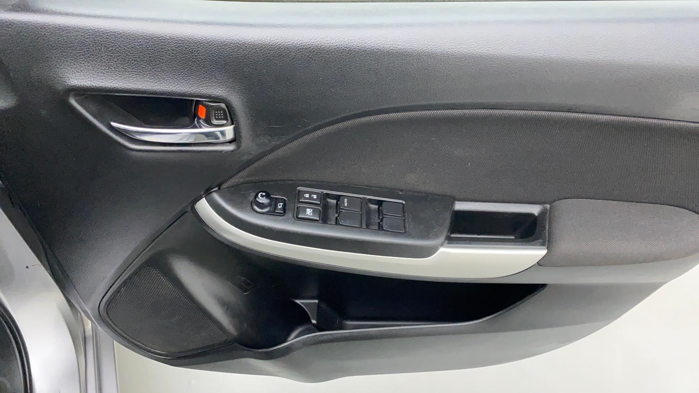 2017 Maruti Baleno DELTA PETROL 1.2, Petrol, Manual, 17,506 km, Driver Side Door Panels Control